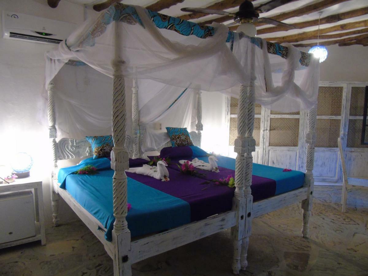 Aquarius Club Hotell Watamu Exteriör bild
